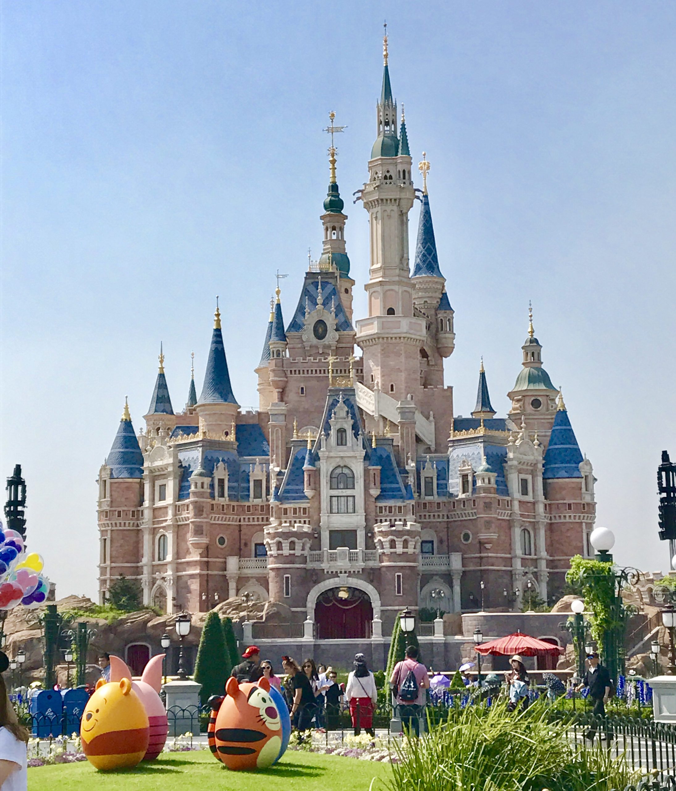 Shanghai-Disneyland-Castle-1